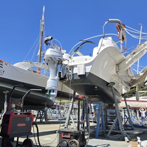 soudure sur un bateau au port par BD Soud'art